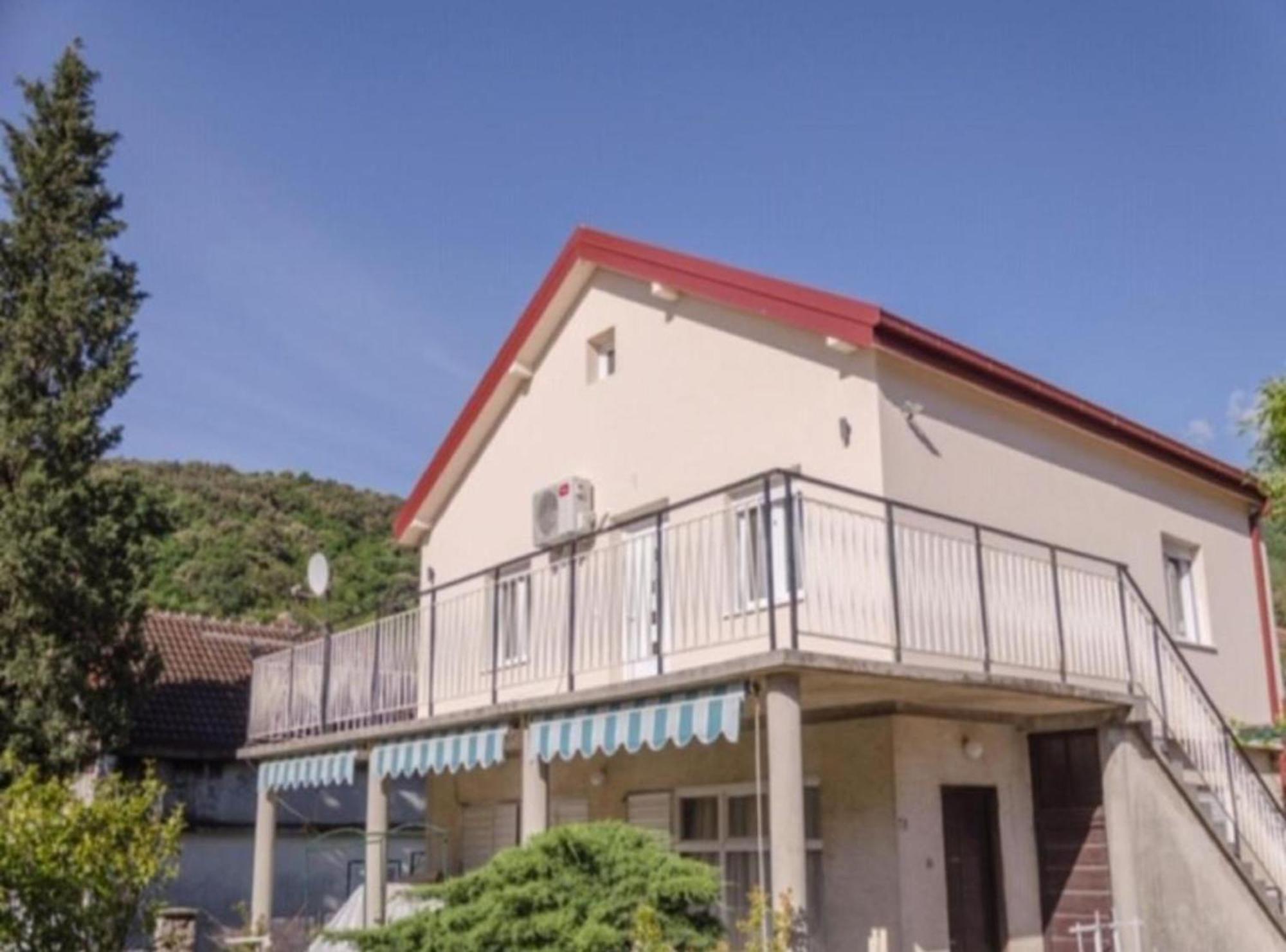 Modern With Terrace In Herceg Novi Apartment